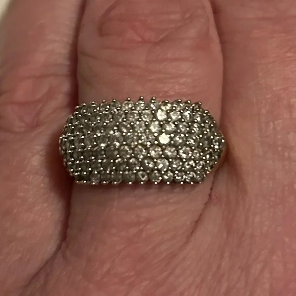 3g 10K 1 & 1/2 carat  Diamond SOLID Yellow Gold NATURAL Diamond  Ring 1.… - Picture 3 of 15